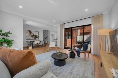 /international/au/32b-beechboro-road-south-bayswater-wa-121040557/