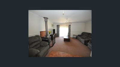 /international/au/34-irrapatana-road-roxby-downs-sa-151345400/