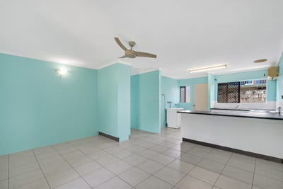 /international/au/3-43-sandown-close-woree-qld-151478432/