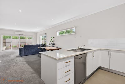/international/au/3-33-eggleston-crescent-chifley-act-150768124/