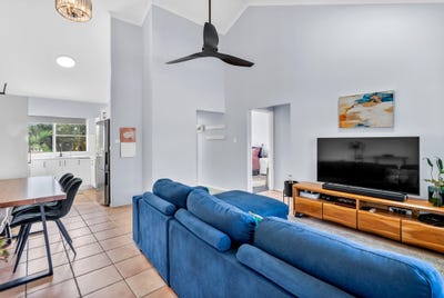 /international/au/8-25-balaclava-road-earlville-qld-148757484/