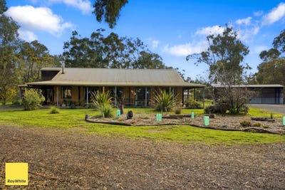 /international/au/11-murrays-lane-murchison-vic-151470408/