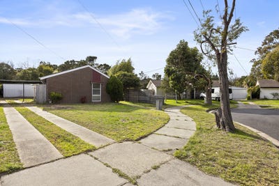 /international/au/18-junee-court-hastings-vic-148515060/