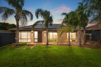 /international/au/14-orana-drive-morphett-vale-sa-151240728/