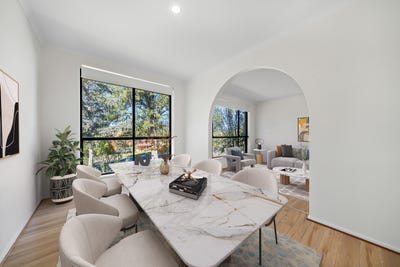 /international/au/18-clive-steele-avenue-monash-act-151133112/