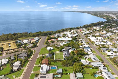 /international/au/10a-martin-street-pialba-qld-204521816/