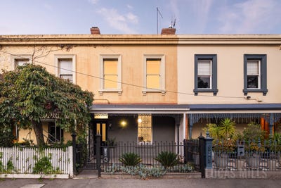 /international/au/30-eades-place-west-melbourne-vic-150908636/