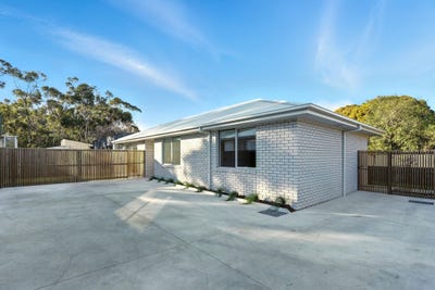 /international/au/2-33-resolution-street-warrane-tas-148344788/