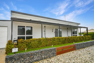 /international/au/7-stone-street-stawell-vic-151478328/