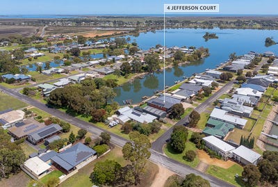 /international/au/4-jefferson-court-wellington-east-sa-151370292/