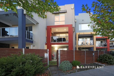/international/au/69-lakeside-boulevard-pakenham-vic-151181384/