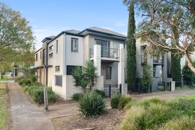 /international/au/1-rathdowne-walk-epping-vic-151402104/