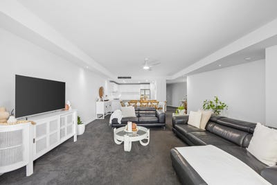 /international/au/3-2-6-beach-street-the-entrance-nsw-150637620/