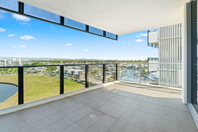 /international/au/2704-25-31-east-quay-drive-biggera-waters-qld-148293048/