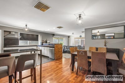 /international/au/26-warner-road-parmelia-wa-152161952/