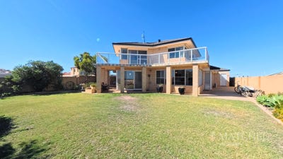 /international/au/14-turton-heights-dongara-wa-151102712/