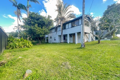 /international/au/66-eugaree-street-southport-qld-147908560/