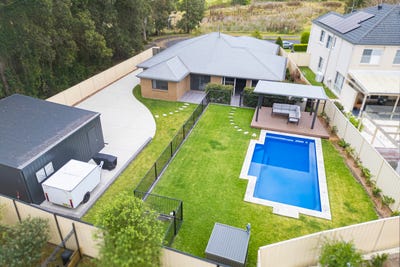 /international/au/28-glendore-parade-maryland-nsw-152497688/