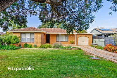 /international/au/17-osborne-avenue-kooringal-nsw-151372288/