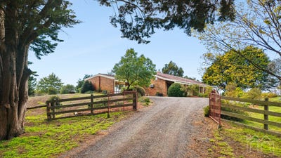 /international/au/105-whitebridge-road-cobaw-vic-700405420/