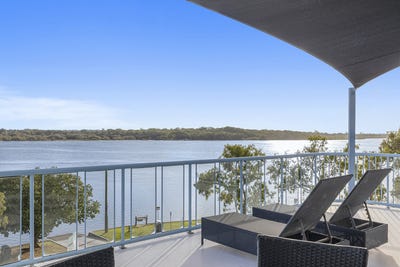 /international/au/17-2-4-picnic-point-esplanade-maroochydore-qld-151614168/