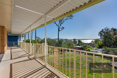 /international/au/64-dean-parade-lemon-tree-passage-nsw-151369732/