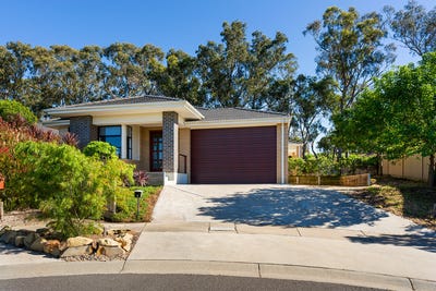 /international/au/6-acacia-court-mckenzie-hill-vic-152725896/