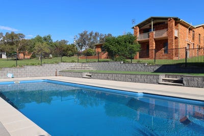 /international/au/35-murrays-lane-grenfell-nsw-700405128/