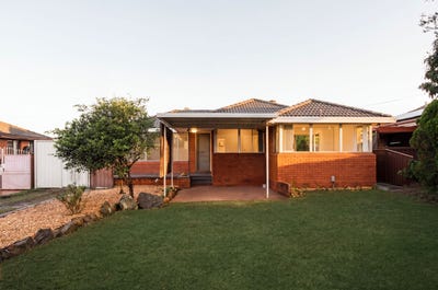 /international/au/14-edgar-street-macquarie-fields-nsw-152462744/
