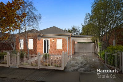 /international/au/68-oakview-parade-caroline-springs-vic-148439312/