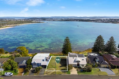 /international/au/26-lambton-parade-swansea-heads-nsw-204521308/