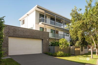 /international/au/30-waterline-crescent-bulimba-qld-151198876/