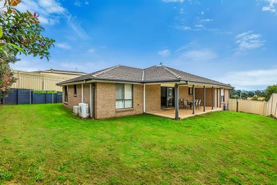 /international/au/11-northview-circuit-muswellbrook-nsw-148431136/