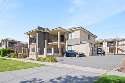 /international/au/4-86-moreing-street-redcliffe-wa-152242852/
