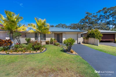 /international/au/5-benara-crescent-forster-nsw-152615912/