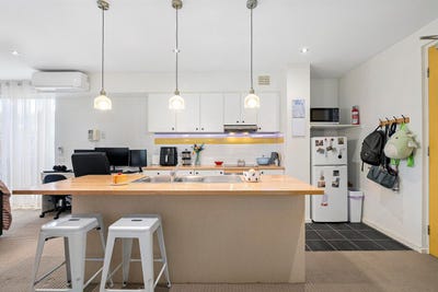 /international/au/14-60-auburn-road-hawthorn-vic-152628444/