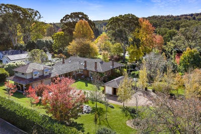 /international/au/44-centennial-road-bowral-nsw-151212760/