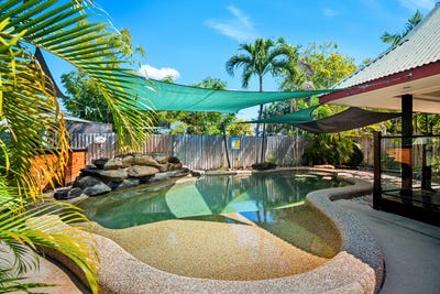 /international/au/48-cooper-street-currajong-qld-152584144/