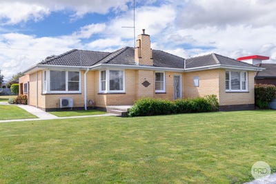 /international/au/14-ophir-street-sebastopol-vic-152640572/