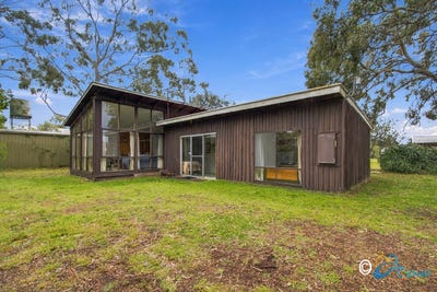 /international/au/23-25-campbell-street-loch-sport-vic-152659448/