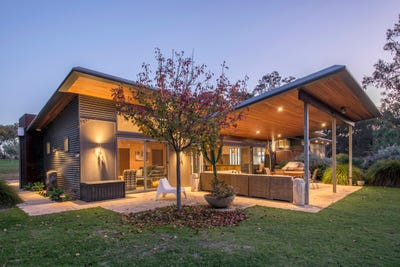 /international/au/301-sheoak-drive-yallingup-wa-150716840/