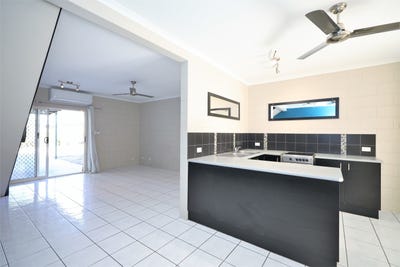 /international/au/4-18-robert-road-bentley-park-qld-151178768/