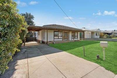 /international/au/29-ceduna-street-mount-austin-nsw-151231416/