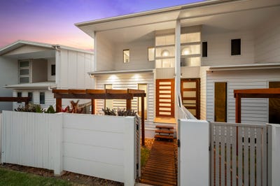 /international/au/4-104-albert-street-camp-hill-qld-152667128/