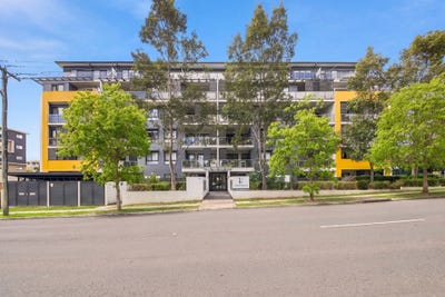 /international/au/1-38-42-chamberlain-street-campbelltown-nsw-152603220/