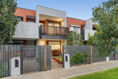 /international/au/33-glade-avenue-altona-north-vic-151261912/