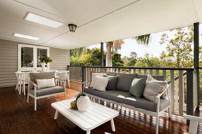 /international/au/33-gatwick-street-stafford-heights-qld-148323696/