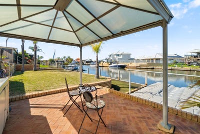 /international/au/20-woolah-place-south-yunderup-wa-152206452/