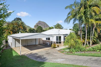 /international/au/48-parkview-road-glass-house-mountains-qld-151503536/