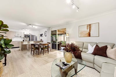 /international/au/24-savannah-street-redcliffe-qld-152482252/
